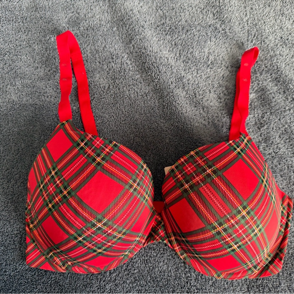 Victoria’s Secret T-Shirt‎ Push Up Full Coverage Plaid Red Bra Size 36DD